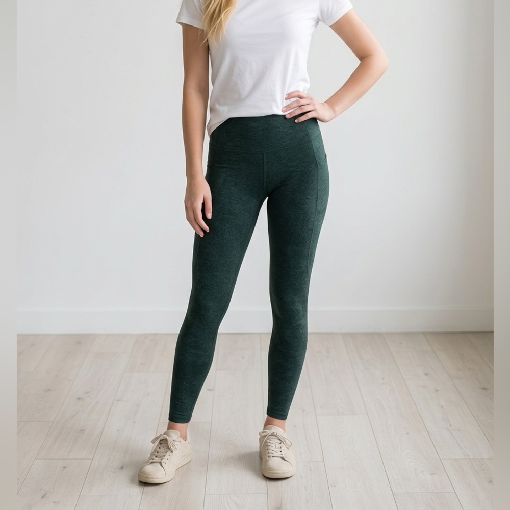 NWT TUFF Active Leggings with Pockets 🖤 Sculpting High-Waist Leggings